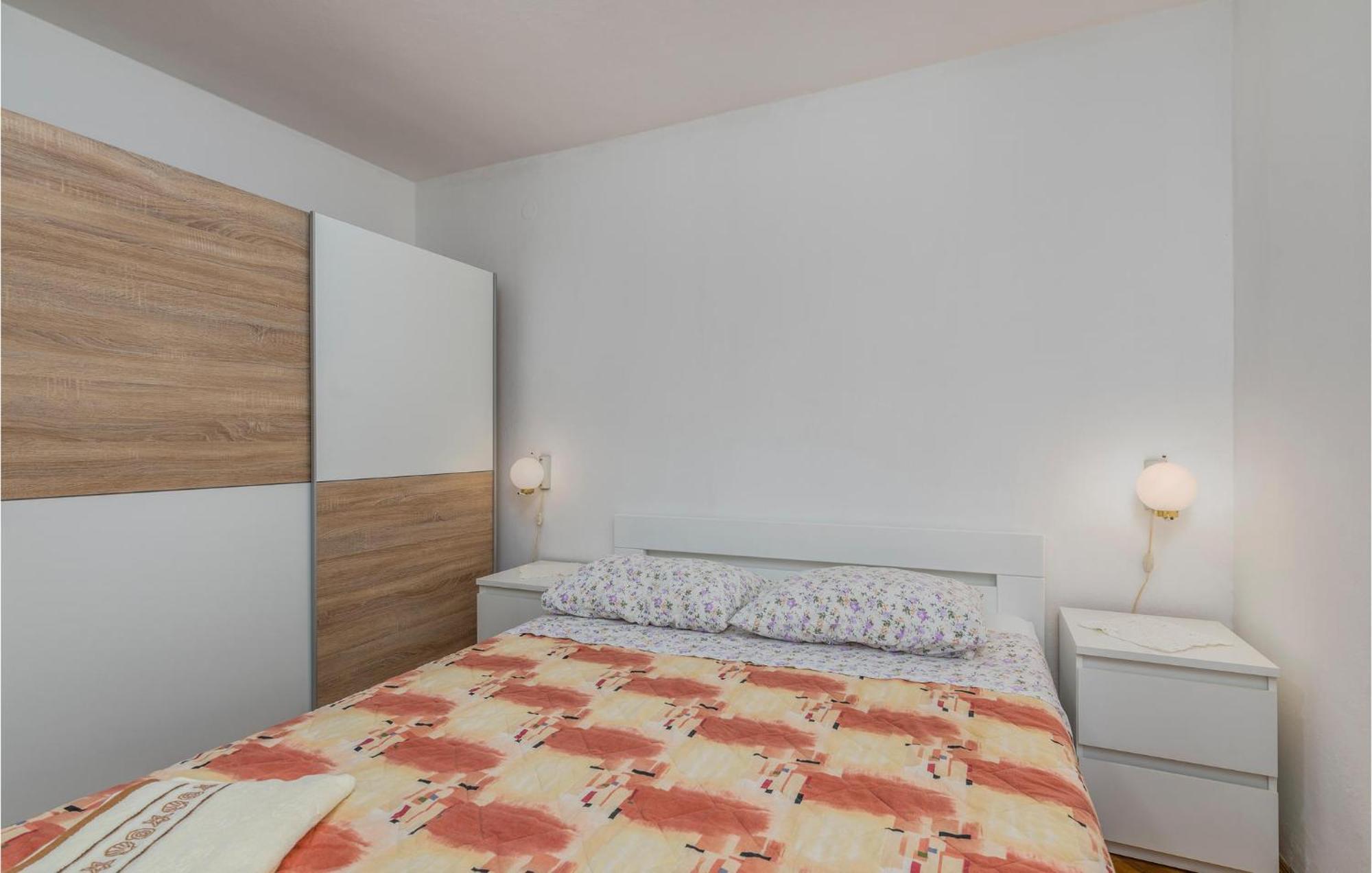 Lovely Apartment In Mali Losinj With Kitchen Εξωτερικό φωτογραφία